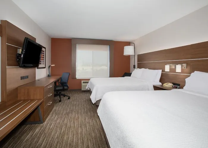 Express & By Ihg 3*