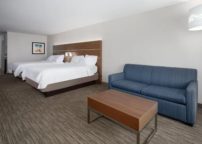 Express & By Ihg 3*