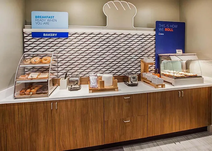 Express & By Ihg 3* Tucson