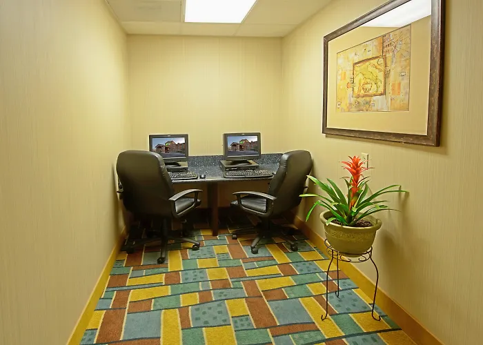 Express & By Ihg 3* Tucson