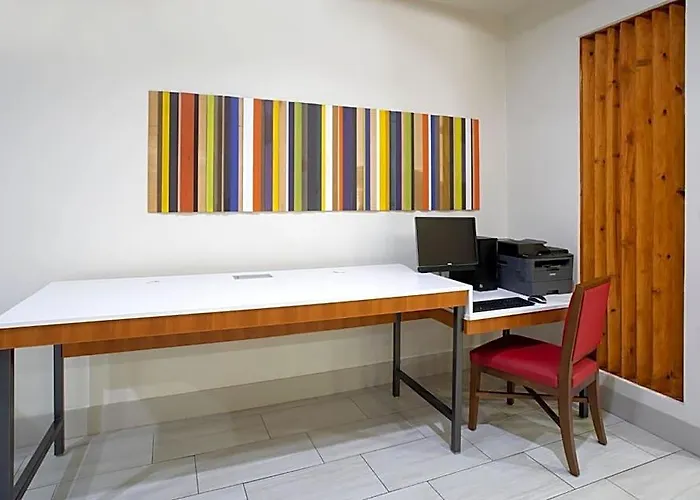Express & By Ihg